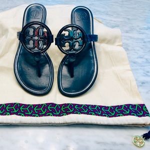 MILLER METAL-LOGO SANDAL, Duster bag included!